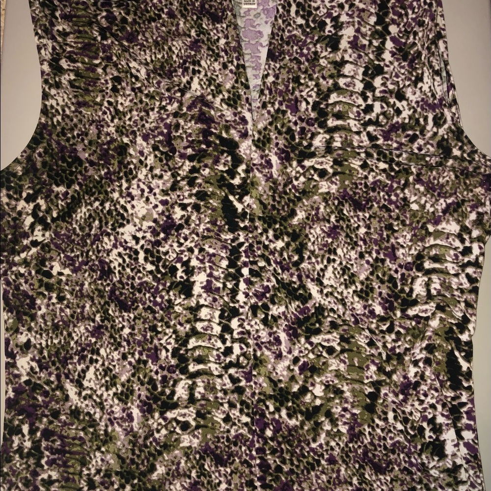 Sleeveless kasper top